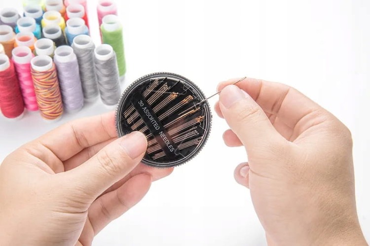 Zestaw przybornik krawiecki do szycia 98 elementów