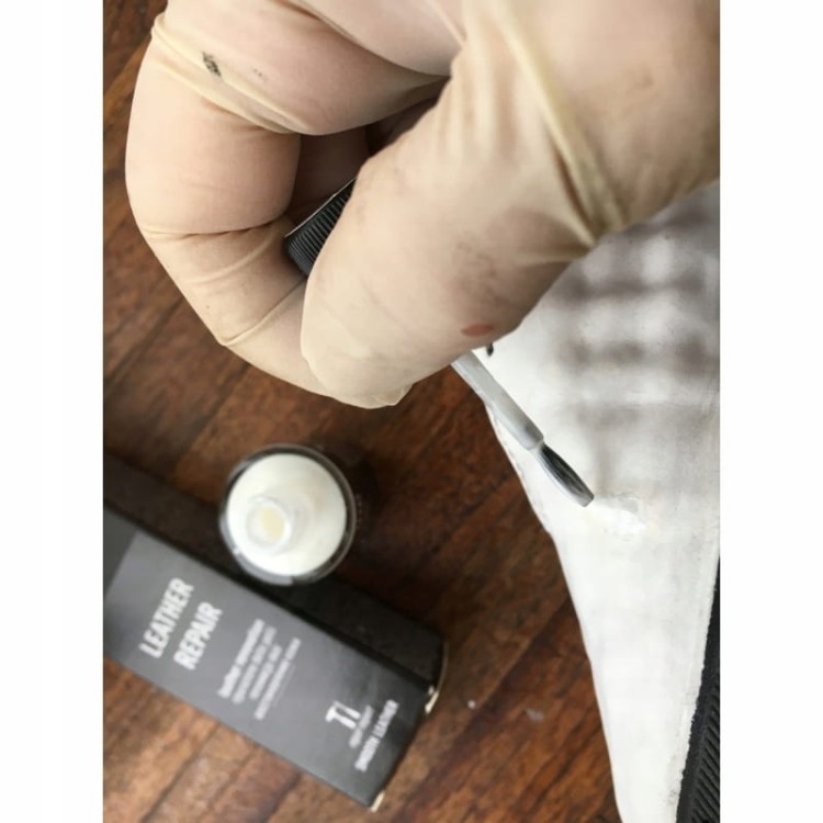 Retusz korektor do skór - COCCINE LEATHER REPAIR